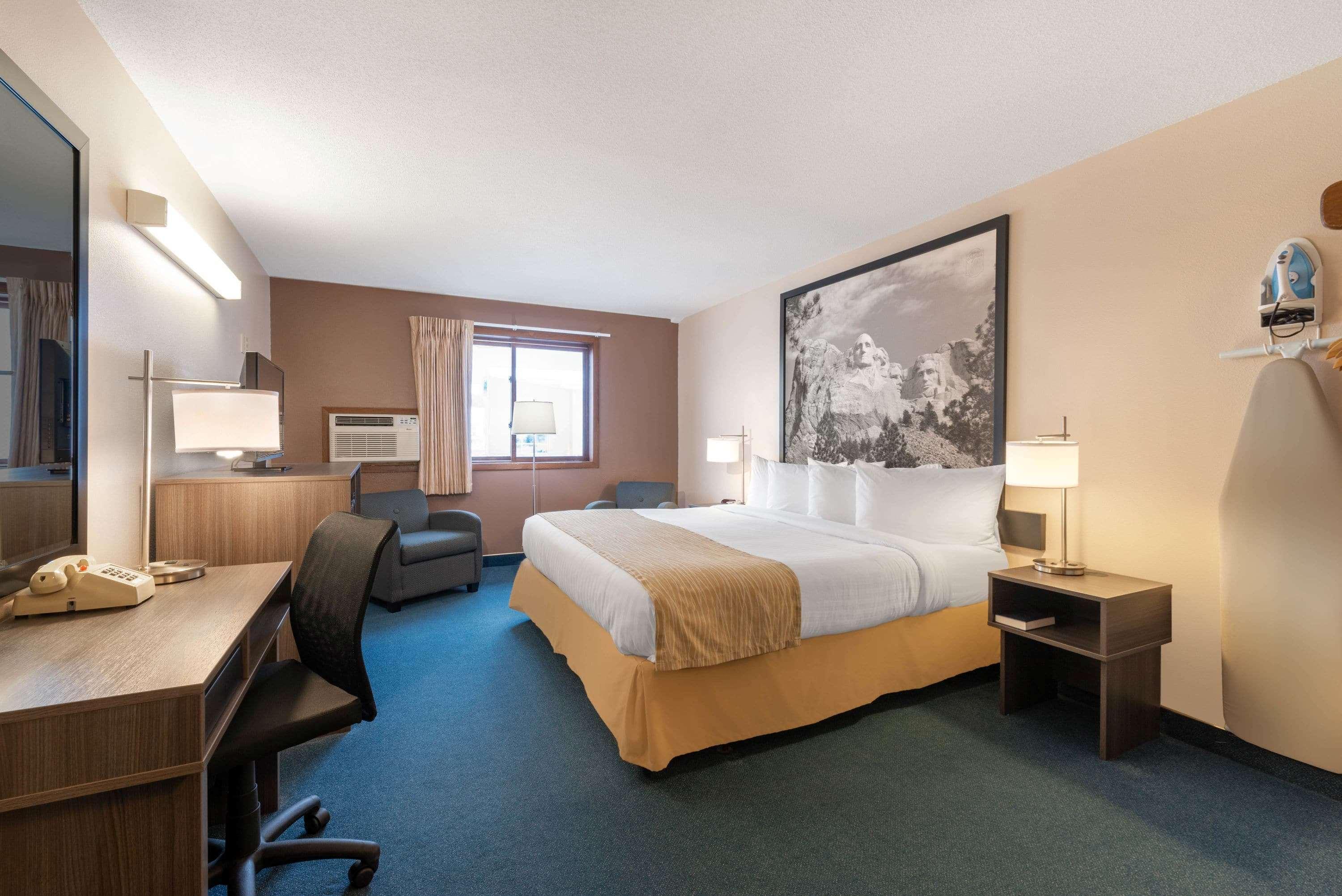 Super 8 By Wyndham Sturgis Hotel Exterior photo