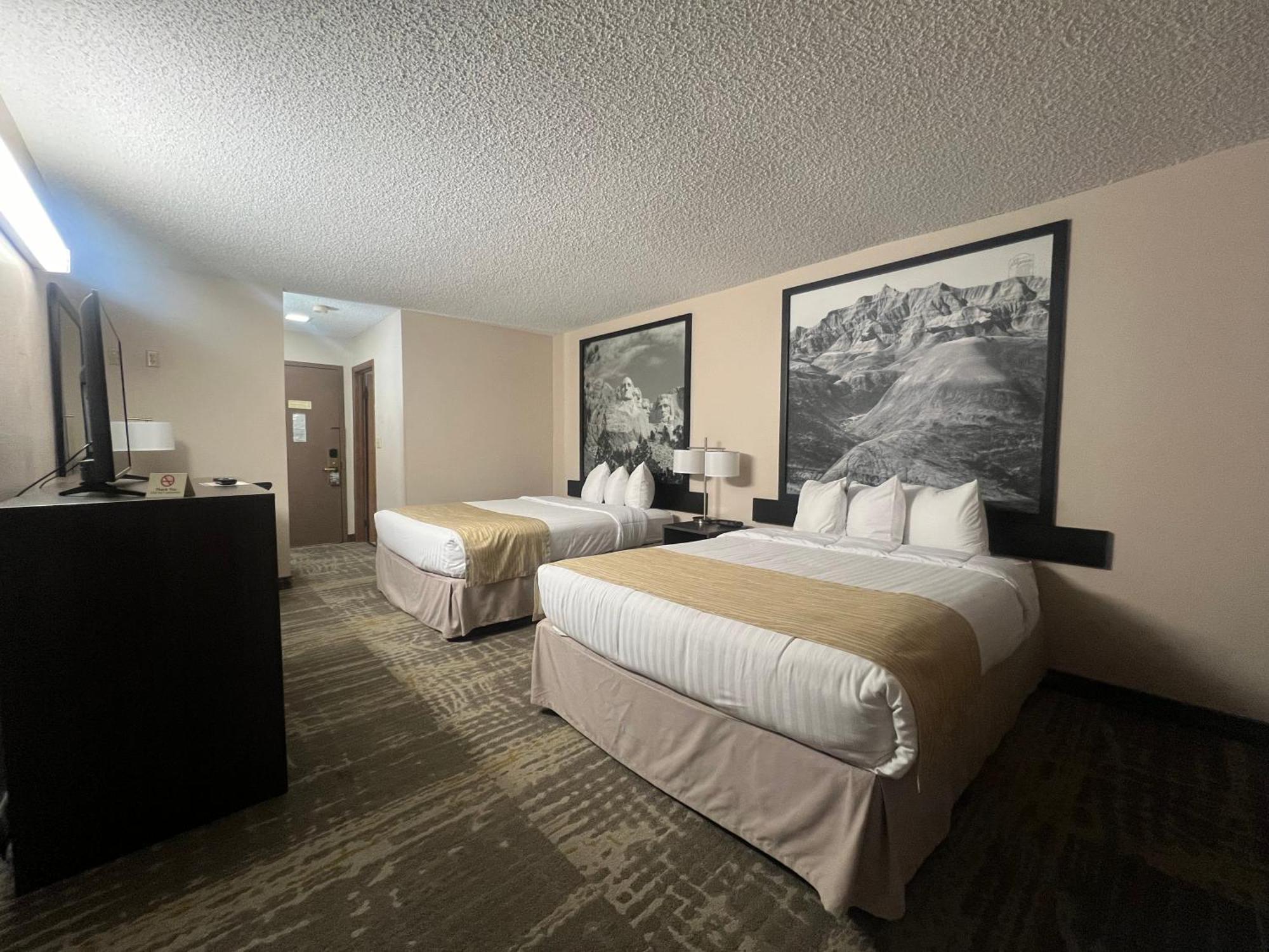 Super 8 By Wyndham Sturgis Hotel Exterior photo