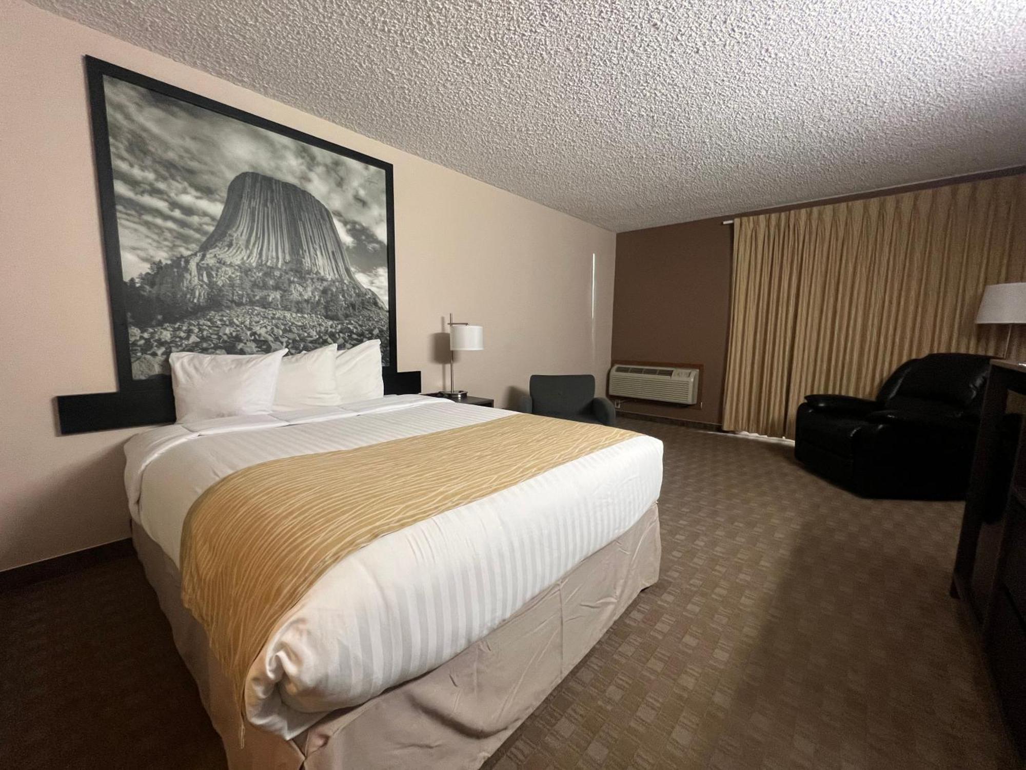 Super 8 By Wyndham Sturgis Hotel Exterior photo