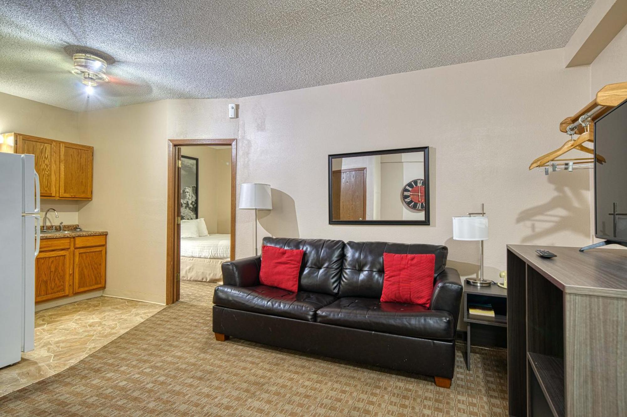 Super 8 By Wyndham Sturgis Hotel Exterior photo